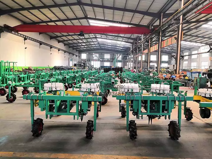 Seedling transplanter machine factory price