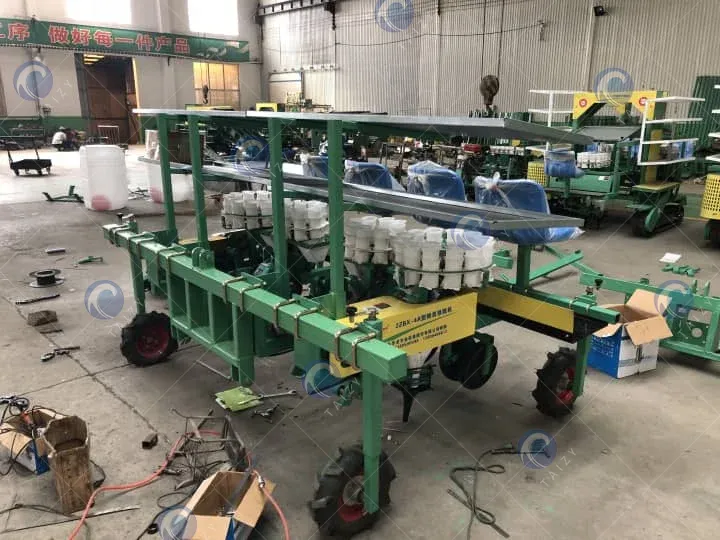 4-row transplanter with tractor
