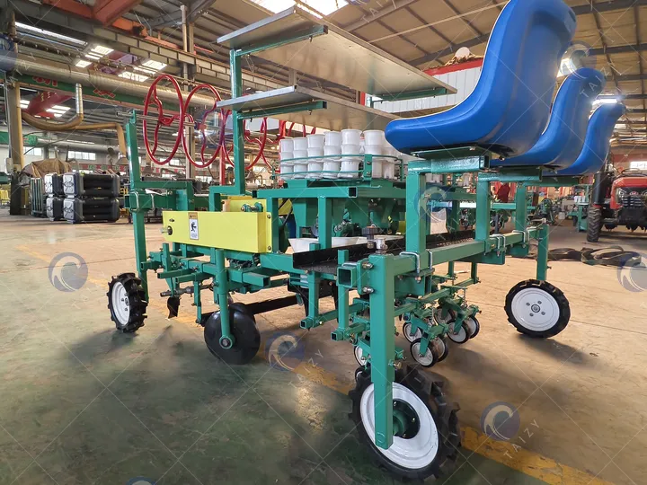 เครื่องปลูกหัวหอมแบบ 6 แถว